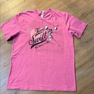 Pink Team Swift Taylor Swift 100% Cotton Graphic T-Shirt size L
